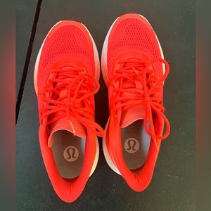 Lululemon Blissfeel running shoe! Size 7.